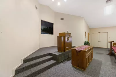345 W Bell Avenue, Rockdale, TX 76567 - Photo 18