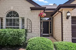 11524 Emerald Falls Dr, Austin, TX 78738 - Photo 2