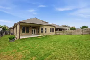 154 Ashleaf Dr, Buda, TX 78610 - Photo 32