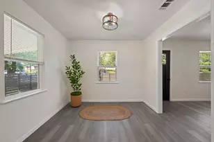 4711 Bandera Rd, Austin, TX 78721 - Photo 6