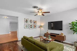 4900 Eastdale Dr, Austin, TX 78723 - Photo 4
