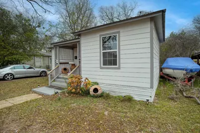 1701 Garfield Street, Bastrop, TX 78602 - Photo 4