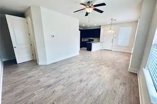2216 Creekside Ln, Georgetown, TX 78626 - Photo 12