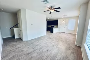 2216 Creekside Ln, Georgetown, TX 78626 - Photo 14