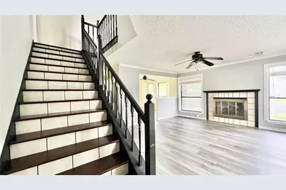 2501 Kathleen Cove, Leander, TX 78641 - Photo 4