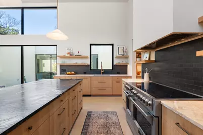 4 Westgate Circle, Austin, TX 78746 - Photo 12