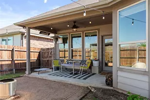 1001 McCormick Cv, Hutto, TX 78634 - Photo 36