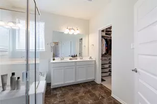 1001 McCormick Cv, Hutto, TX 78634 - Photo 12