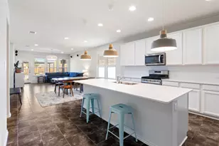 1001 McCormick Cv, Hutto, TX 78634 - Photo 6