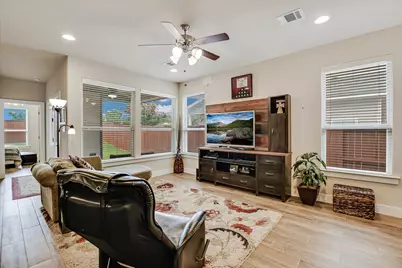 528 High Tech Drive, Georgetown, TX 78626 - Photo 4