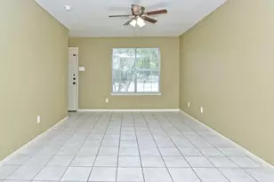 554 E Cedar St, Bertram, TX 78605 - Photo 4