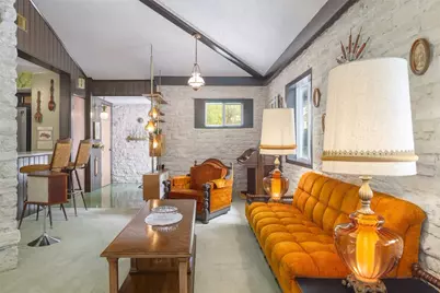 1818 Vance Circle, Austin, TX 78701 - Photo 10