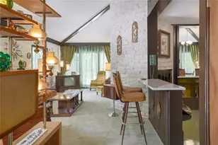 1818 Vance Cir, Austin, TX 78701 - Photo 6