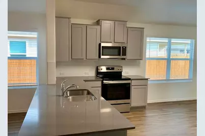 105 Pottersville Lane, Jarrell, TX 76537 - Photo 6