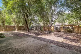 4229 Kingsburg Dr, Round Rock, TX 78681 - Photo 32