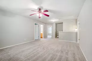 4229 Kingsburg Dr, Round Rock, TX 78681 - Photo 18