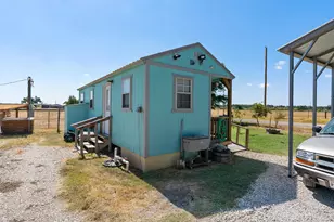 459 Co Rd 450, Thorndale, TX 76577 - Photo 24