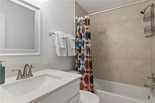 6409 Burns St, Austin, TX 78752 - Photo 10