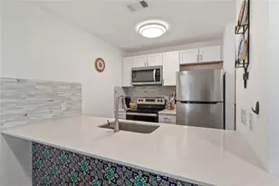 6409 Burns St, Austin, TX 78752 - Photo 10