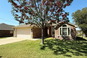 1502 Hamilton St, Burnet, TX 78611 - Photo 2