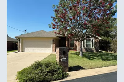 1502 Hamilton Street, Burnet, TX 78611 - Photo 1