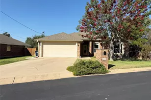 1502 Hamilton St, Burnet, TX 78611 - Photo 26