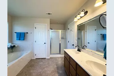 1502 Hamilton Street, Burnet, TX 78611 - Photo 16