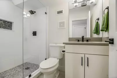 1127 Gunter Street #1, Austin, TX 78702 - Photo 18