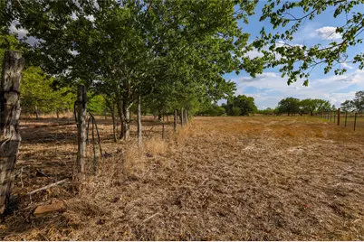 3041 Fm 671, Luling, TX 78648 - Photo 12