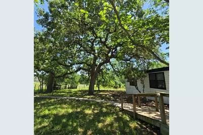 3041 Fm 671, Luling, TX 78648 - Photo 16