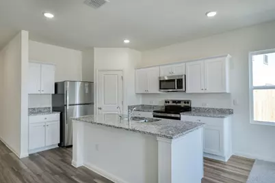 125 Blazilmar Lane, Taylor, TX 76574 - Photo 4
