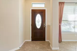 909 Big Thicket St, Georgetown, TX 78633 - Photo 6