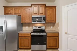 909 Big Thicket St, Georgetown, TX 78633 - Photo 14