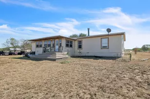 401 High Ridge Meadows Dr, Gonzales, TX 78629 - Photo 30