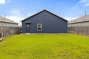 13608 Buckalew St, Elgin, TX 78621 - Photo 22