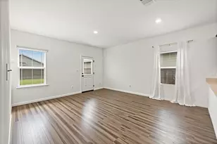 13608 Buckalew St, Elgin, TX 78621 - Photo 6