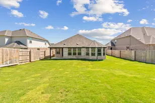 800 Crescent View Dr, Georgetown, TX 78628 - Photo 36