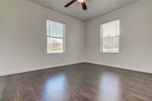 912 Catalpa St, Austin, TX 78702 - Photo 8