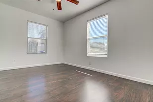 912 Catalpa St, Austin, TX 78702 - Photo 12