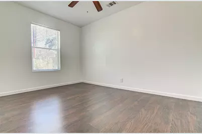 912 Catalpa Street, Austin, TX 78702 - Photo 10