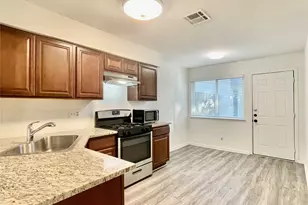 312 W William Cannon Dr, Austin, TX 78745 - Photo 8