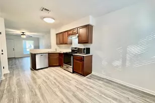 312 W William Cannon Dr, Austin, TX 78745 - Photo 6