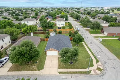 129 Aguilar Drive, Hutto, TX 78634 - Photo 8