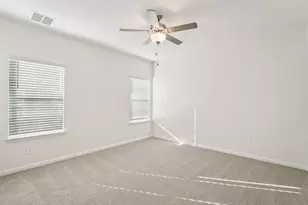 128 Maple Hedge Rd, Hutto, TX 78634 - Photo 6