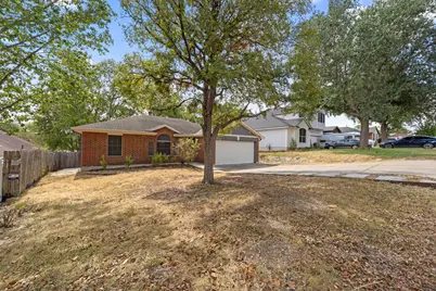 5505 Mesquite Grove Road, Austin, TX 78744 - Photo 2