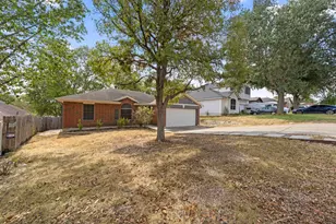 5505 Mesquite Grove Rd, Austin, TX 78744 - Photo 2