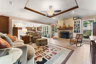 9702 Beauchamp Square, Austin, TX 78729 - Photo 6