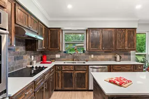 9702 Beauchamp Square, Austin, TX 78729 - Photo 12