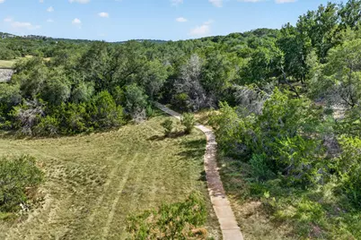 700 Rogart Drive, Spicewood, TX 78669 - Photo 32