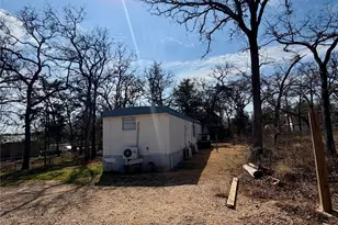 109 Seminole Dr, Smithville, TX 78957 - Photo 14